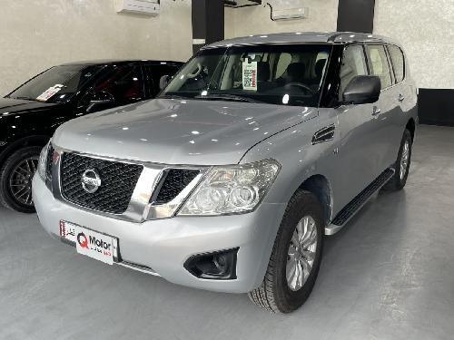 Nissan Patrol SE