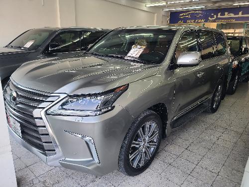 Lexus LX 570 S