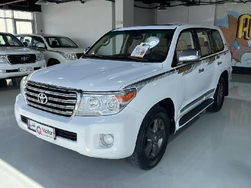 Toyota Land Cruiser GXR v8