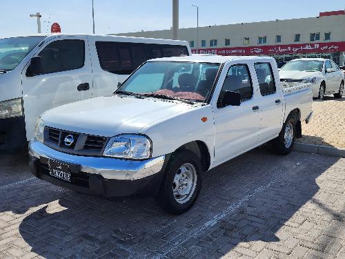 Nissan Pickup 