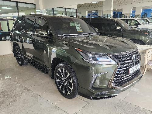 Lexus LX 570 S Black Edition