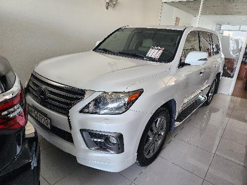 Lexus LX 570