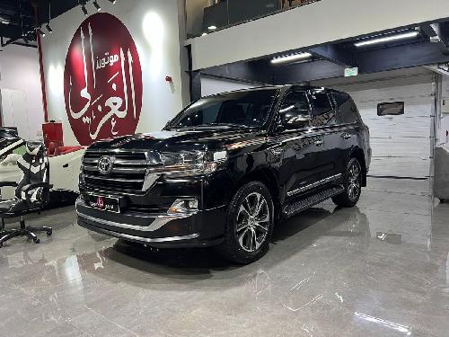 Toyota Land Cruiser GXR Grand Touring