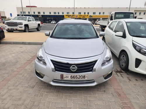 Nissan Altima  2015