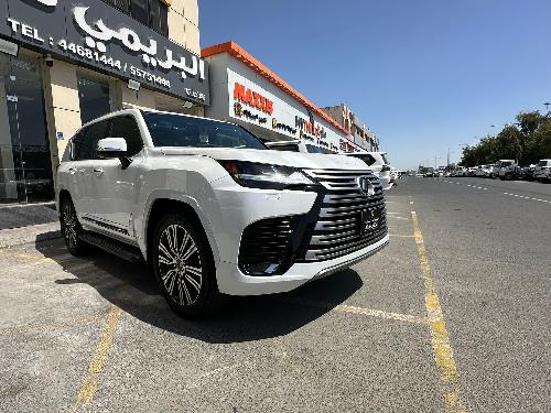 Lexus LX 600