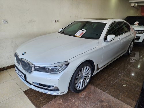 BMW 7-Series 730 Li 2017