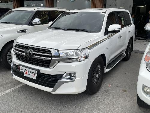 Toyota Land Cruiser GXR Grand Touring