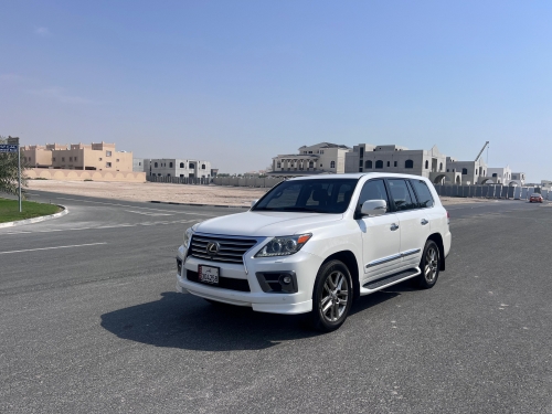 Lexus LX 570 2013