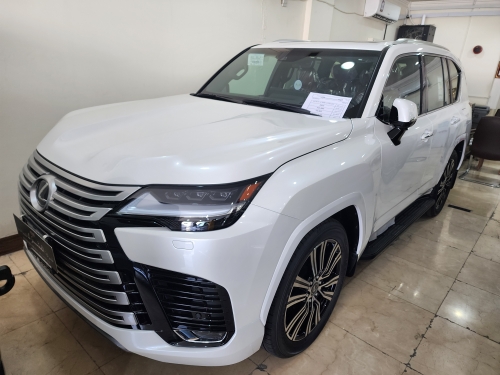 Lexus LX 600... 2024