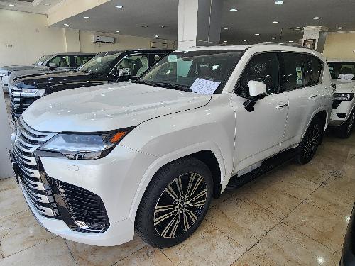 Lexus LX 600