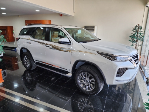 Toyota Fortuner  2024