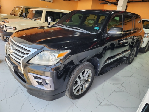 Lexus LX 570 2011